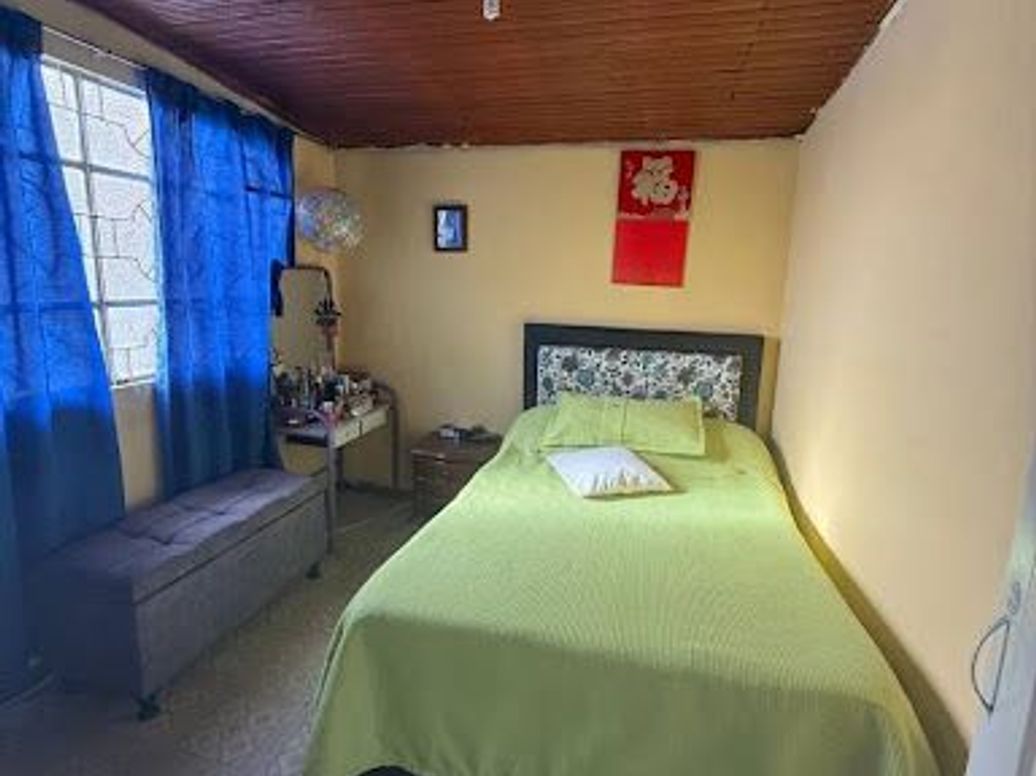 Casa de 5 alcobas en venta en La Estradita, Bogotá, 350 m² · foto 5 de 10