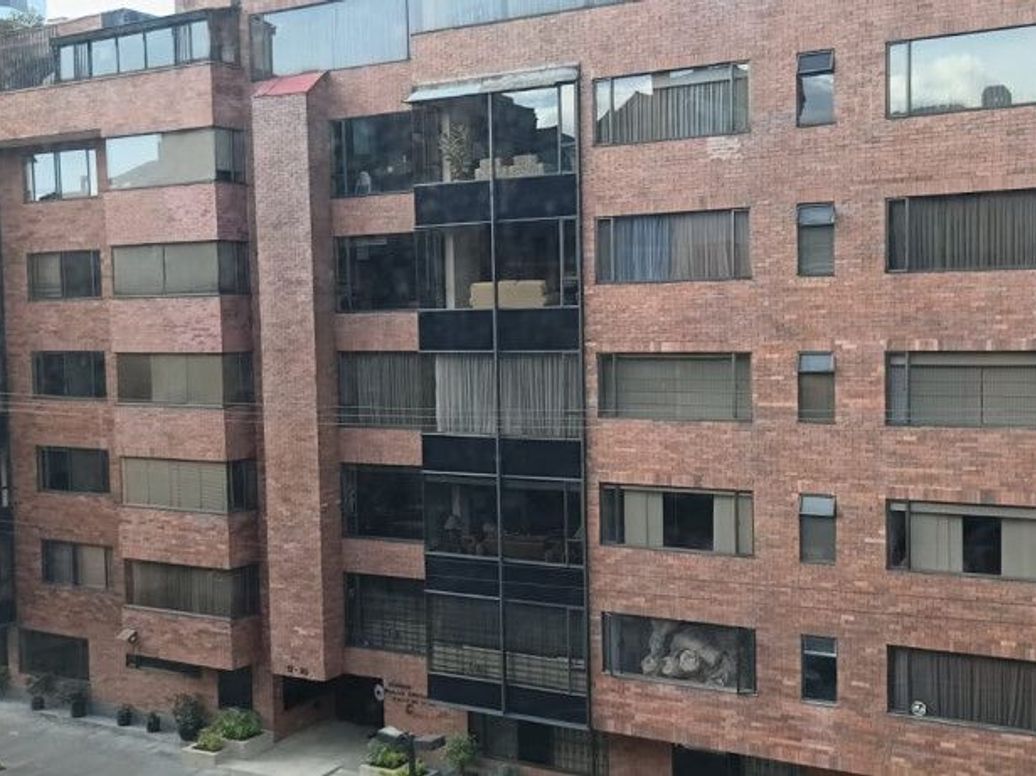 Apartamento de 3 alcobas en venta en Chico Norte Et. Iii, Bogotá, 168 m² · foto 2 de 20