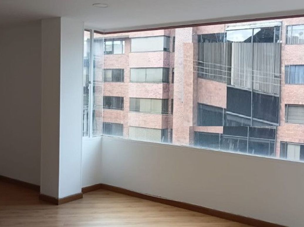 Apartamento de 3 alcobas en venta en Chico Norte Et. Iii, Bogotá, 168 m² · foto 5 de 20