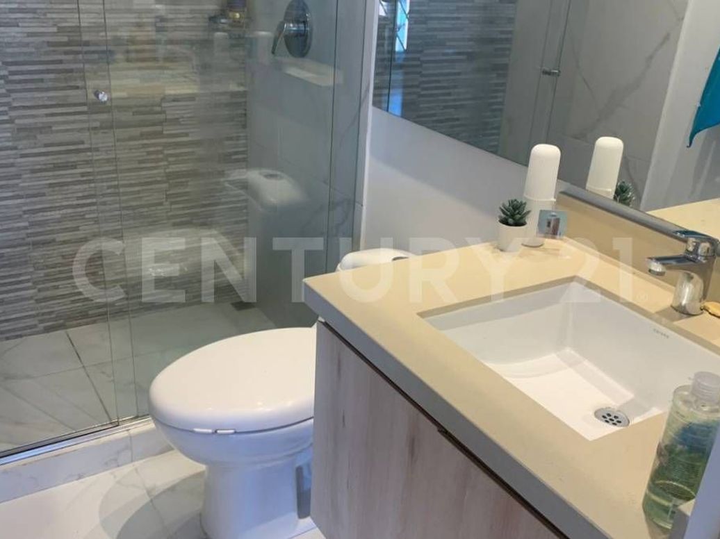 Apartamento de 2 alcobas en arriendo en Quinta Camacho, Bogotá, 75 m² · foto 12 de 14