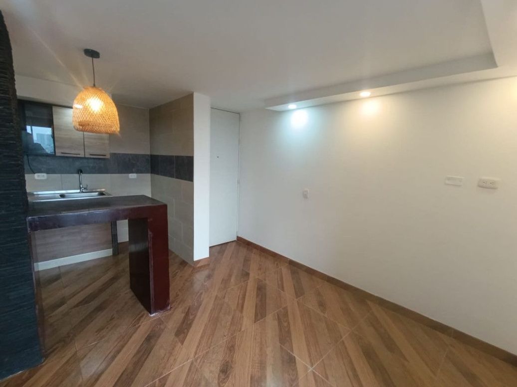 Apartamento de 2 alcobas en venta en El Vergel Occidental, Bogotá, 38 m² · foto 2 de 18