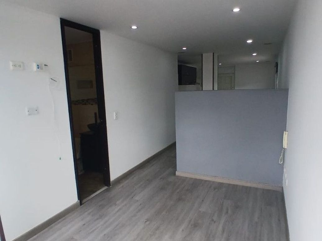 Apartaestudio en venta en Chapinero Sur Occidental, Bogotá, 28 m² · foto 2 de 13