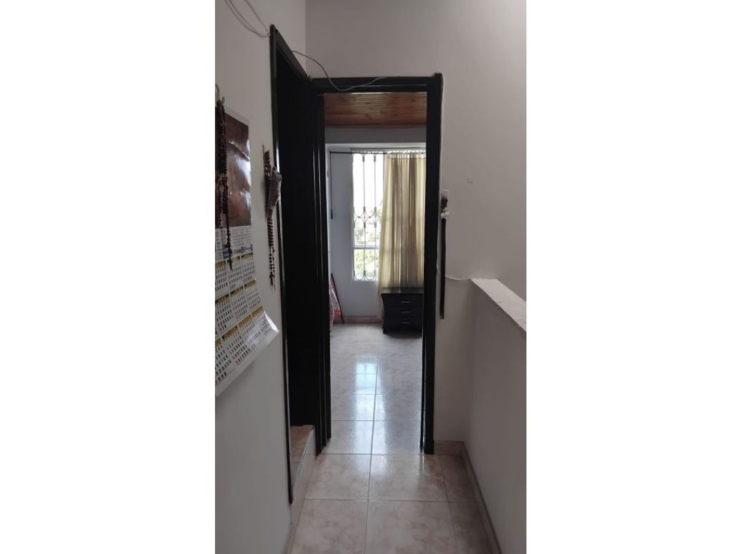 Casa de 4 alcobas en venta en Bavaria, Bogotá, 72 m² · foto 9 de 14