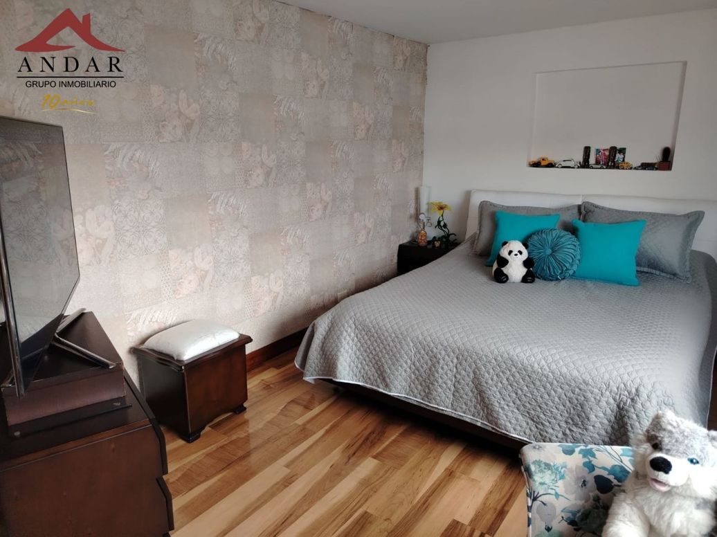 Casa de 3 alcobas en venta en San Antonio, Bogotá, 138 m² · foto 15 de 18