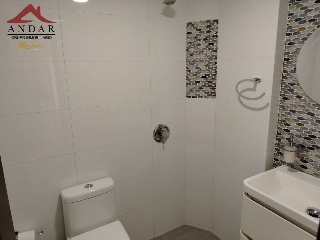 Casa de 3 alcobas en venta en San Antonio, Bogotá, 138 m² · foto 7 de 18