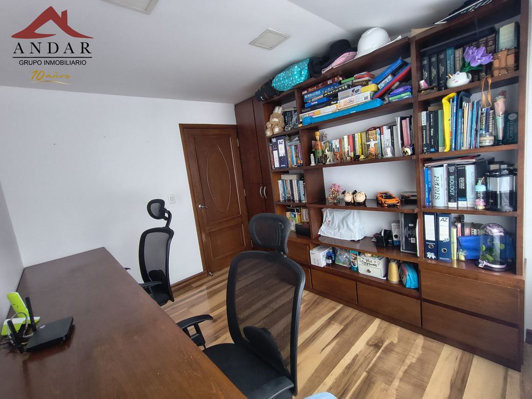 Casa de 3 alcobas en venta en San Antonio, Bogotá, 138 m² · foto 18 de 18