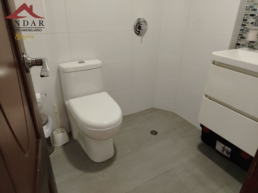 Casa de 3 alcobas en venta en San Antonio, Bogotá, 138 m² · foto 8 de 18