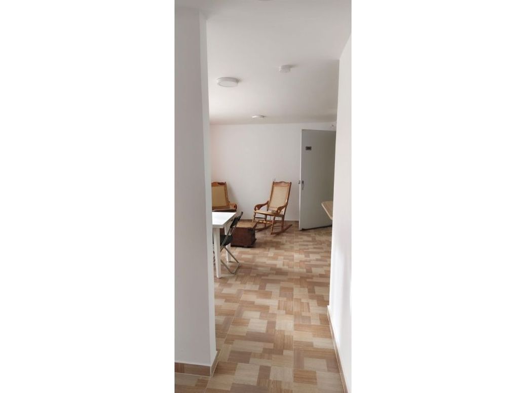 Apartamento de 2 alcobas en venta en Cjr Tulipan, Bogotá, 47 m² · foto 3 de 11