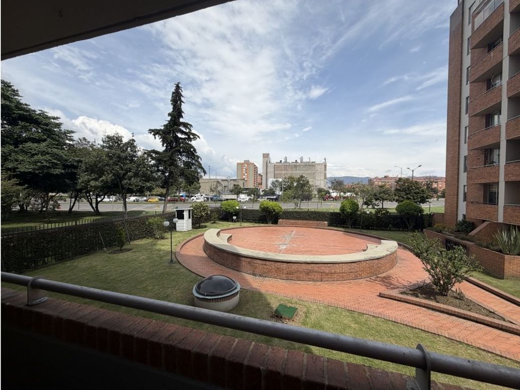 Apartamento de 3 alcobas en venta en Portales Del Norte, Bogotá, 106 m² · foto 16 de 18