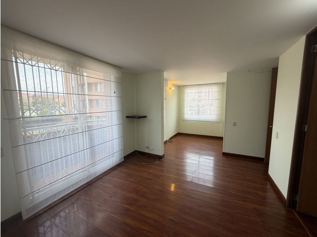Apartamento de 3 alcobas en venta en Portales Del Norte, Bogotá, 106 m² · foto 15 de 18