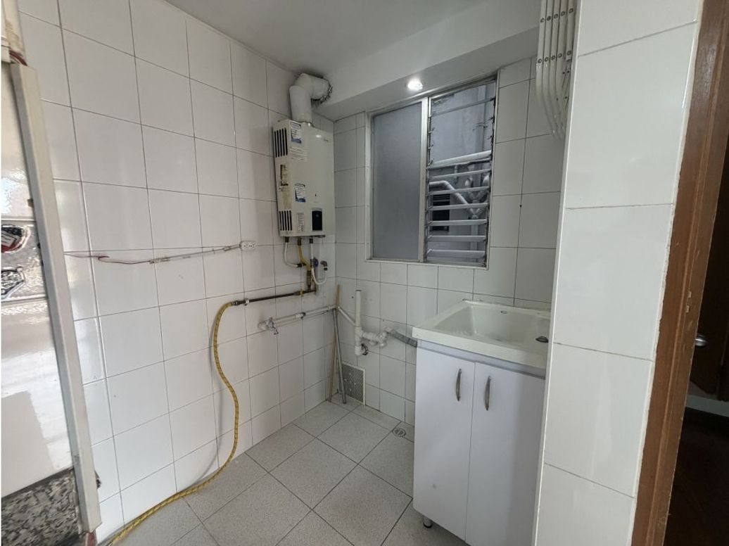 Apartamento de 3 alcobas en venta en Portales Del Norte, Bogotá, 106 m² · foto 6 de 18