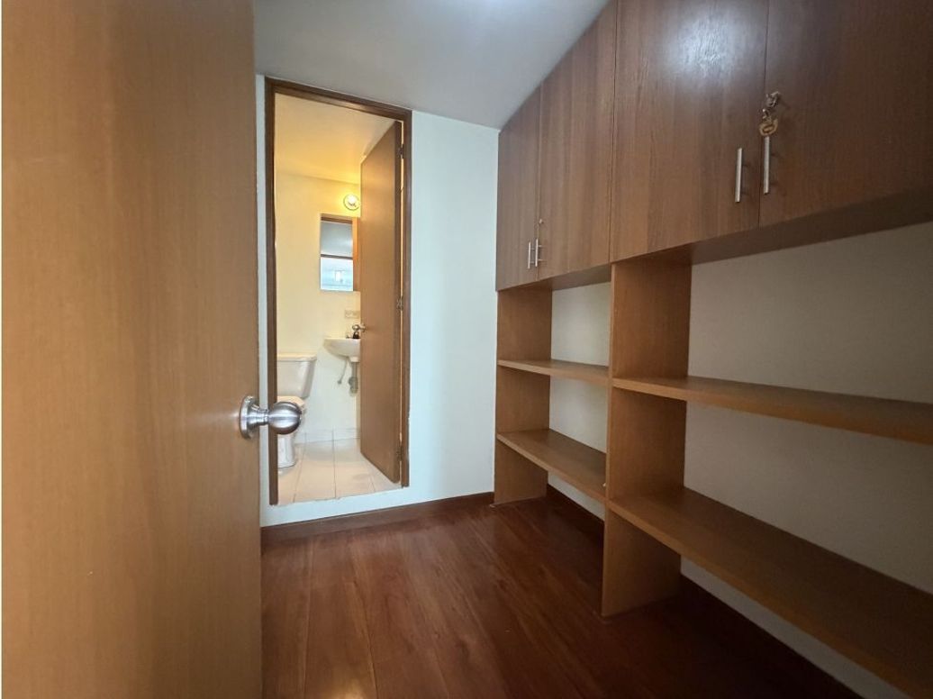 Apartamento de 3 alcobas en venta en Portales Del Norte, Bogotá, 106 m² · foto 7 de 18