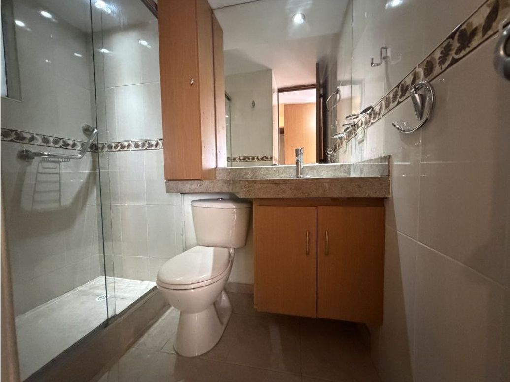 Apartamento de 3 alcobas en venta en Portales Del Norte, Bogotá, 106 m² · foto 14 de 18