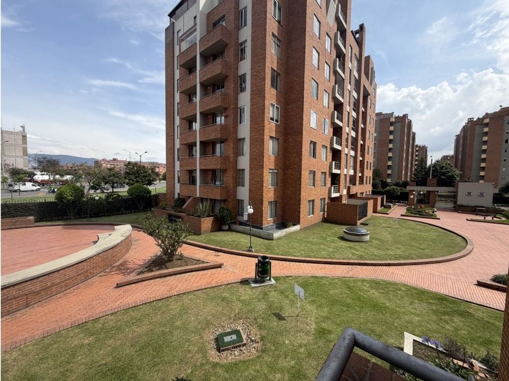 Apartamento de 3 alcobas en venta en Portales Del Norte, Bogotá, 106 m² · foto 18 de 18