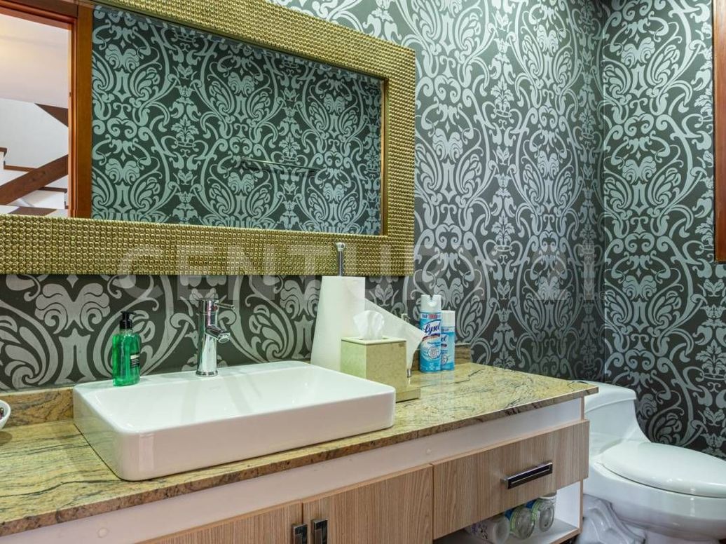 Casa de 6 alcobas en venta en Bosque Medina, Bogotá, 830 m² · foto 2 de 20