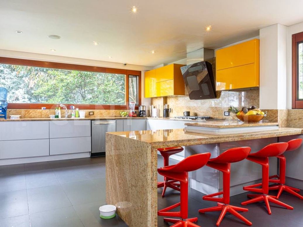 Casa de 6 alcobas en venta en Bosque Medina, Bogotá, 830 m² · foto 5 de 20