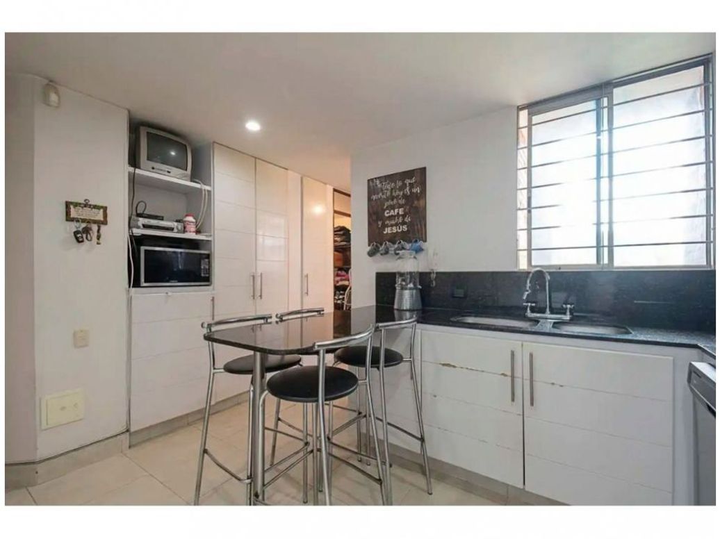Apartamento de 3 alcobas en venta en Colina Campestre, Bogotá, 180 m² · foto 6 de 11