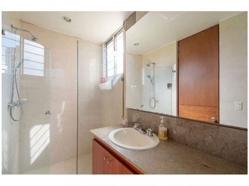 Apartamento de 3 alcobas en venta en Colina Campestre, Bogotá, 180 m² · foto 9 de 11