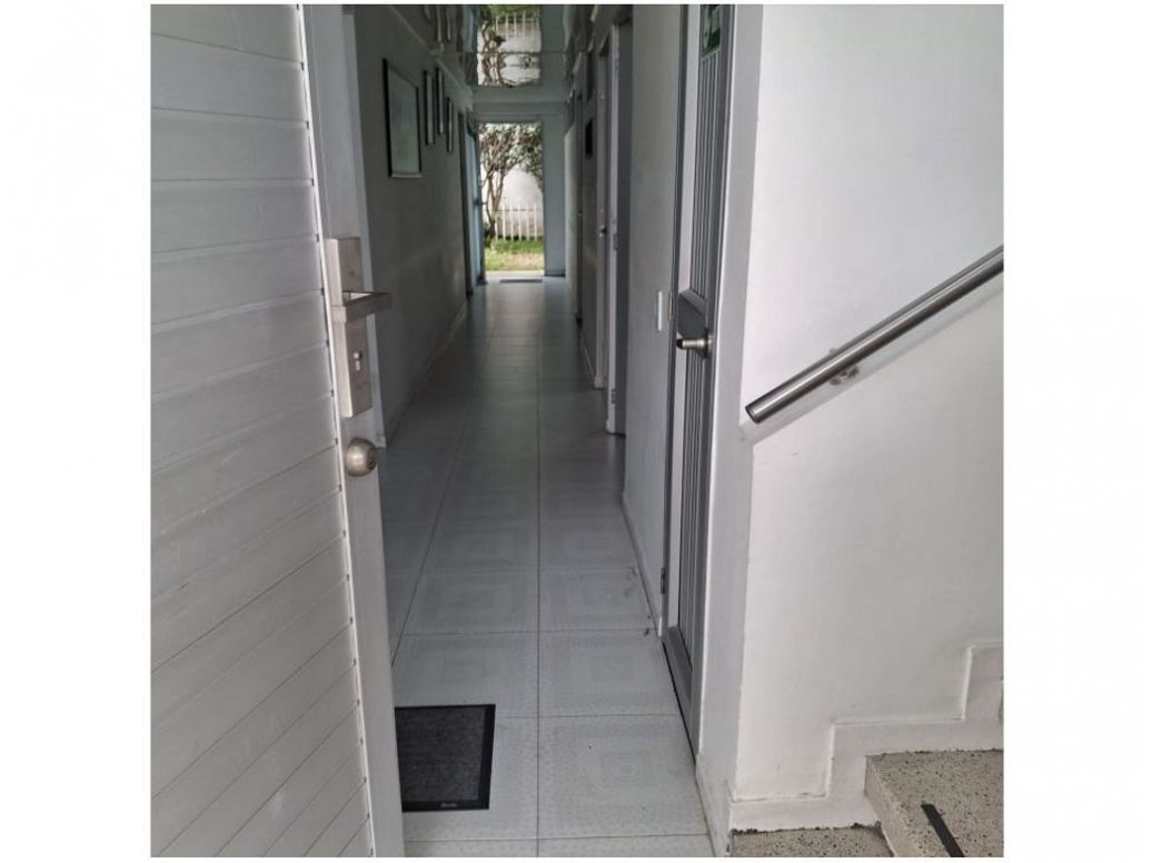 Casa de 9 alcobas en venta en Andes Norte, Bogotá, 270 m² · foto 9 de 12