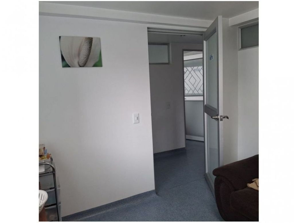 Casa de 9 alcobas en venta en Andes Norte, Bogotá, 270 m² · foto 10 de 12