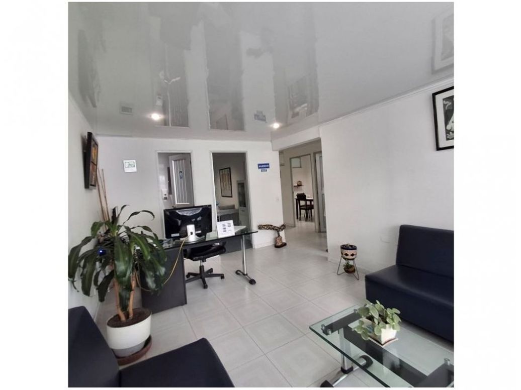 Casa de 9 alcobas en venta en Andes Norte, Bogotá, 270 m² · foto 6 de 12
