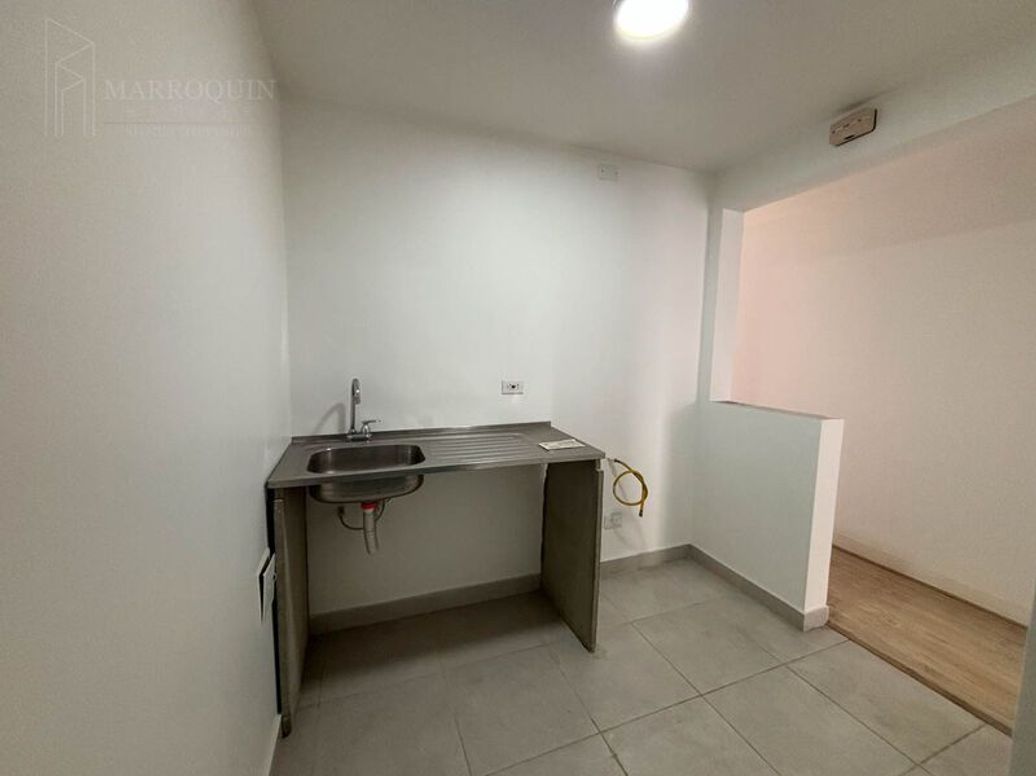 Apartamento de 2 alcobas en venta en Multifamiliar Las Brisas, Bogotá, 86 m² · foto 8 de 12