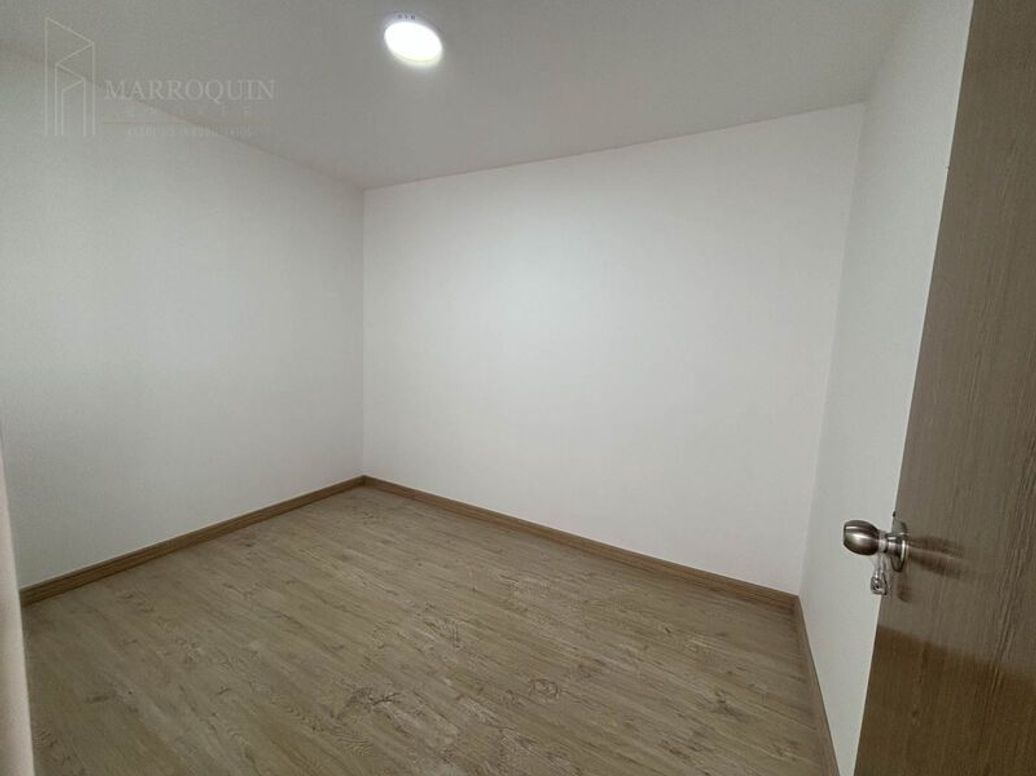 Apartamento de 2 alcobas en venta en Multifamiliar Las Brisas, Bogotá, 86 m² · foto 12 de 12