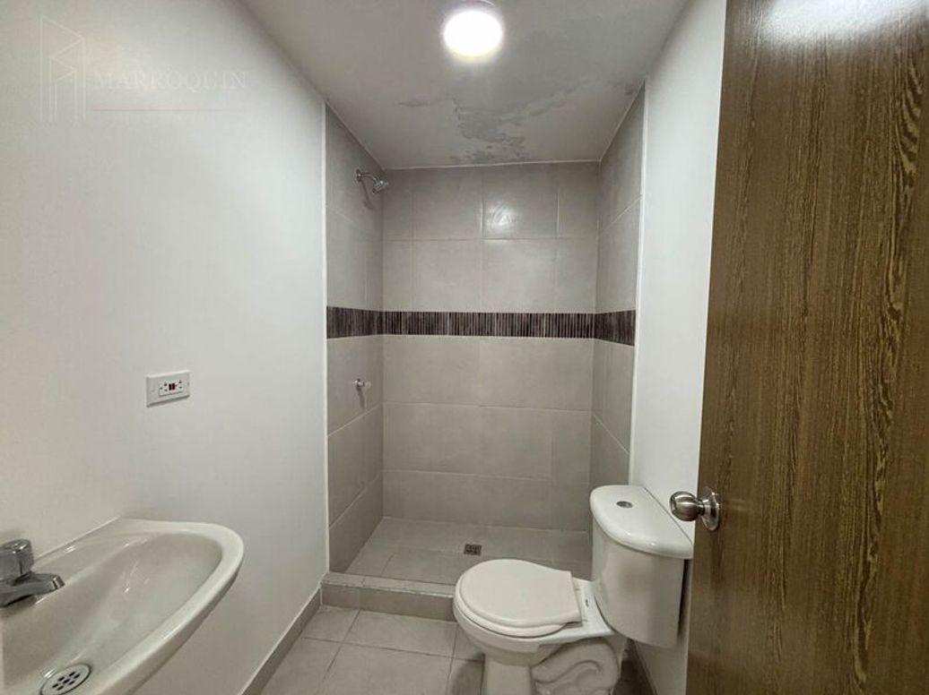Apartamento de 2 alcobas en venta en Multifamiliar Las Brisas, Bogotá, 86 m² · foto 9 de 12