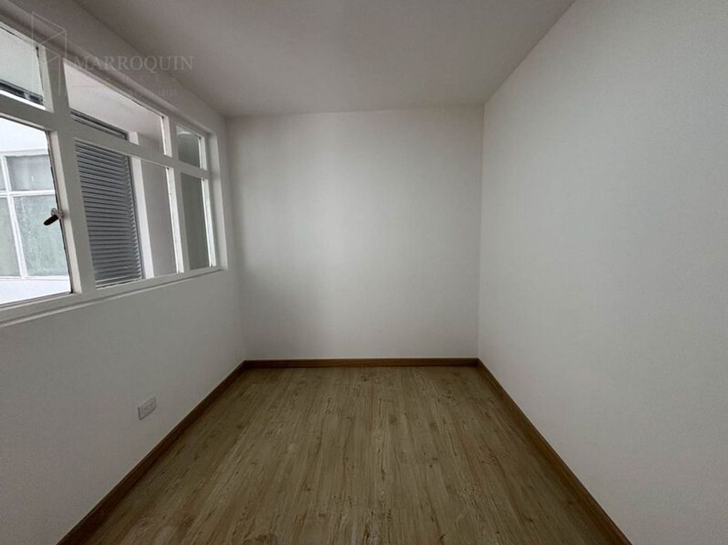 Apartamento de 2 alcobas en venta en Multifamiliar Las Brisas, Bogotá, 86 m² · foto 2 de 12