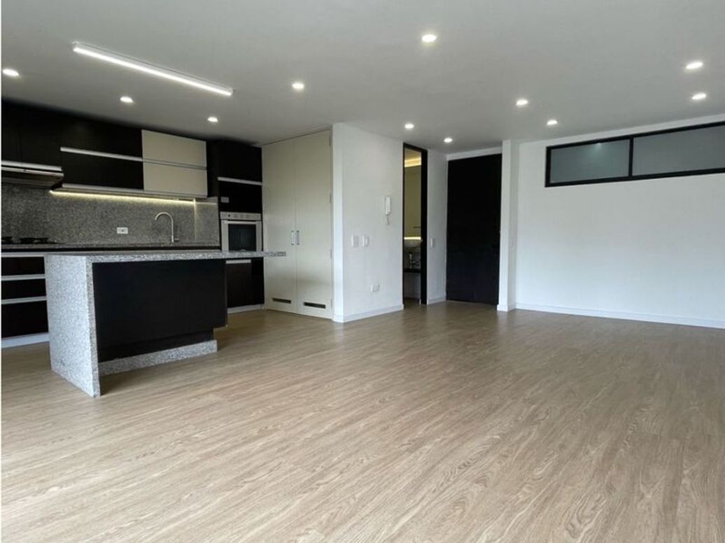 Apartaestudio en venta en Mónaco, Bogotá, 65 m² · foto 8 de 17