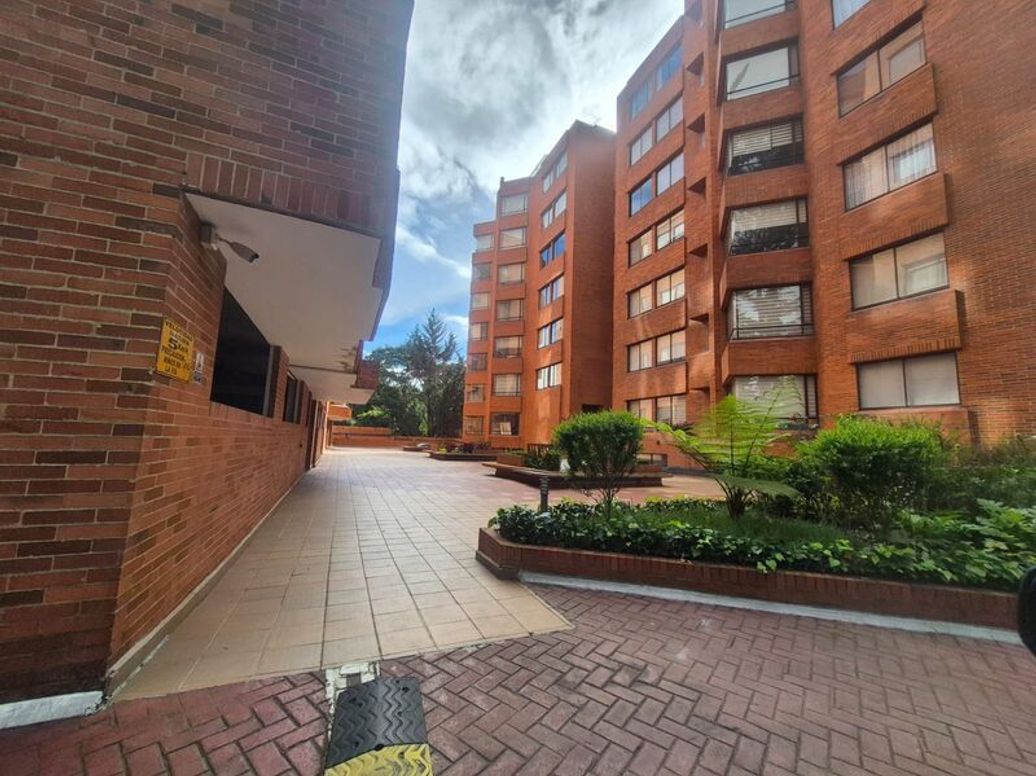 Apartamento de 3 alcobas en venta en Ciudad Jardín Norte, Bogotá, 144 m² · foto 13 de 20