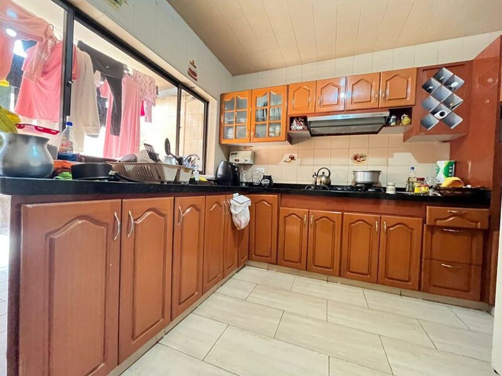 Casa de 5 alcobas en venta en Villa Inés, Bogotá, 290 m² · foto 12 de 20