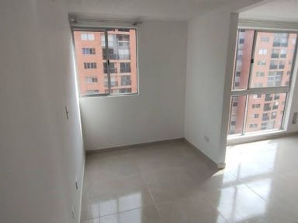 Apartamento de 2 alcobas en venta en Las Brisas, Bogotá, 40 m² · foto 12 de 15