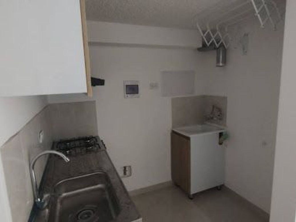 Apartamento de 2 alcobas en venta en Las Brisas, Bogotá, 40 m² · foto 7 de 15