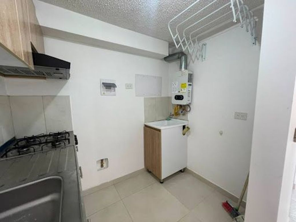 Apartamento de 2 alcobas en venta en Las Brisas, Bogotá, 40 m² · foto 9 de 15