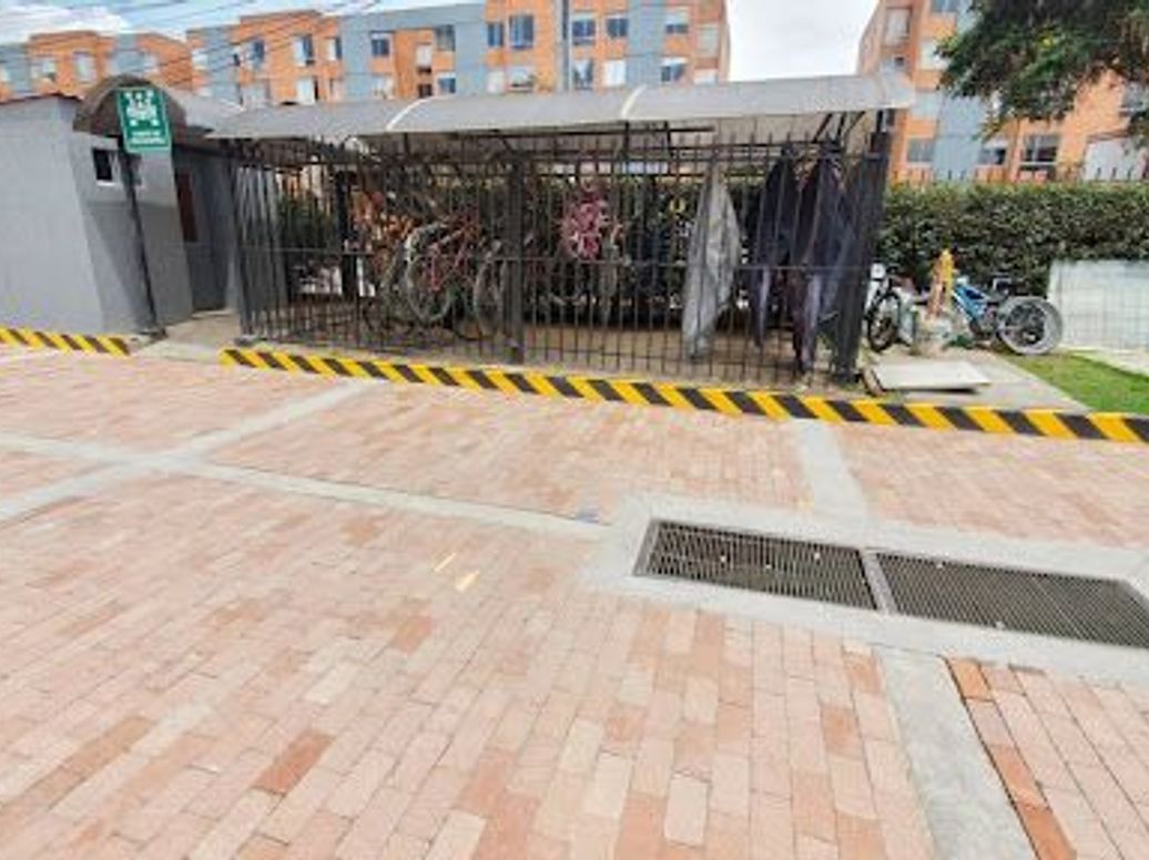 Apartamento de 2 alcobas en venta en Castilla, Bogotá, 60 m² · foto 16 de 18