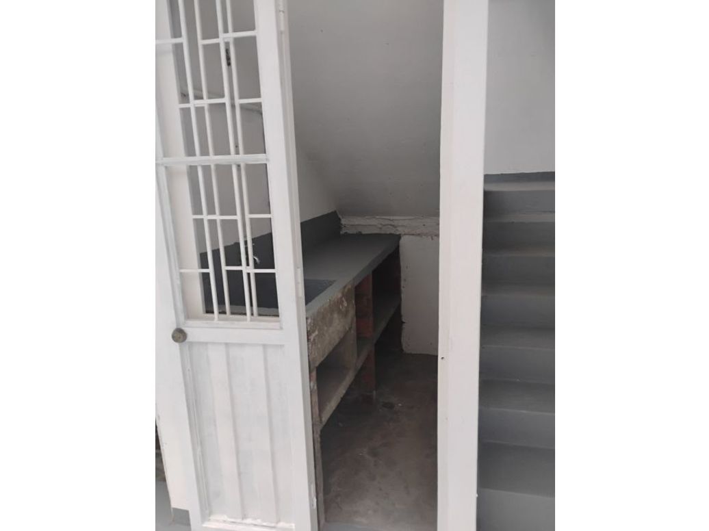 Casa de 12 alcobas en venta en El Carmen, Bogotá, 400 m² · foto 6 de 15