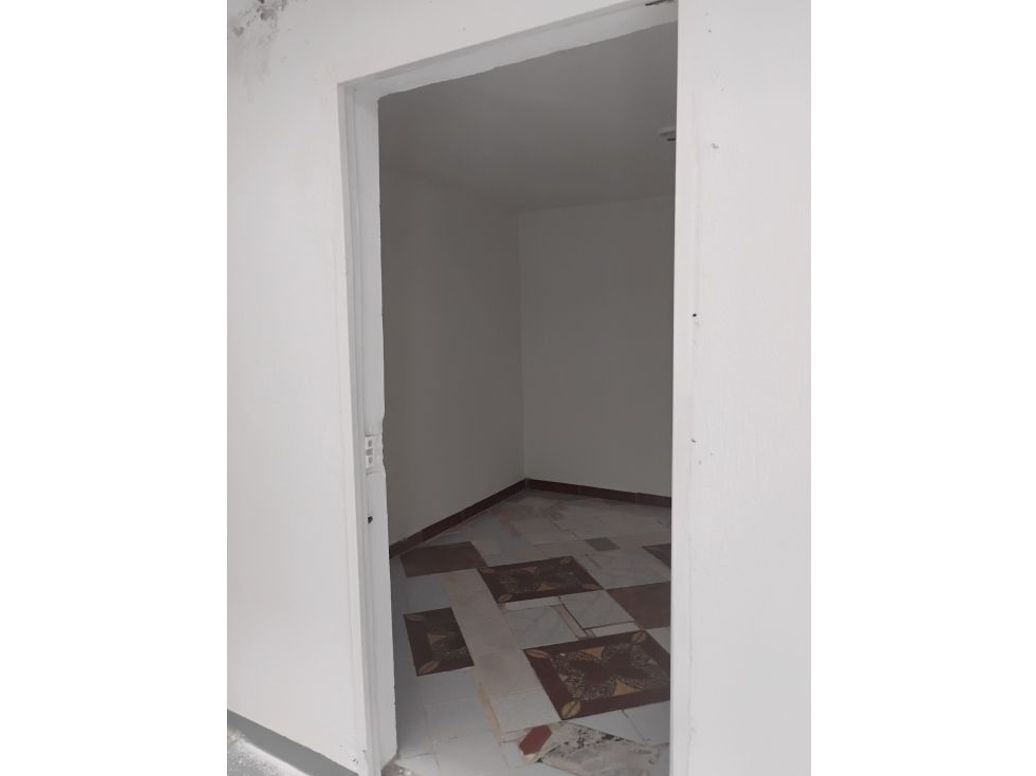 Casa de 12 alcobas en venta en El Carmen, Bogotá, 400 m² · foto 9 de 15