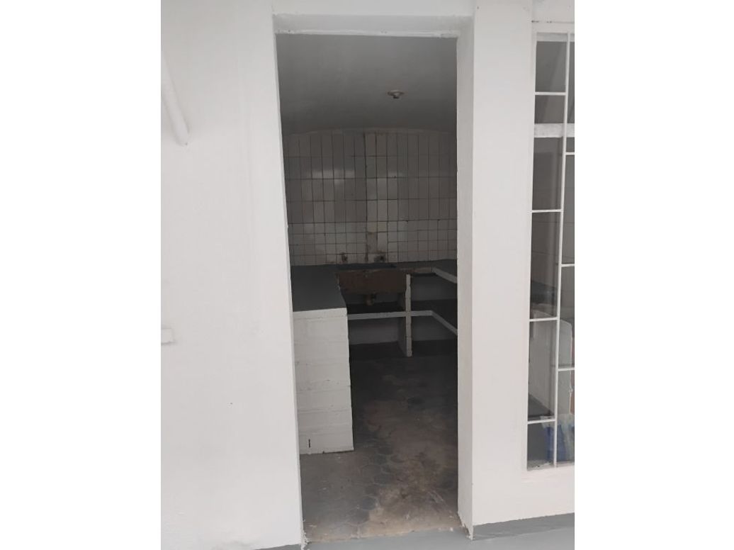 Casa de 12 alcobas en venta en El Carmen, Bogotá, 400 m² · foto 10 de 15