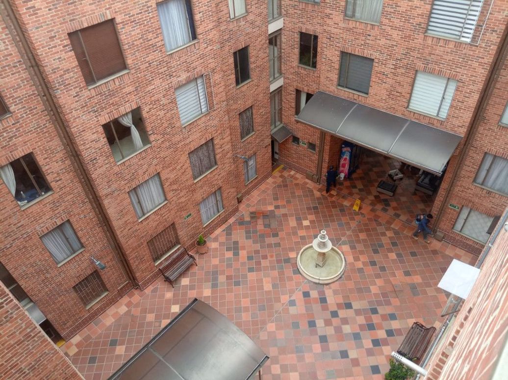 Apartamento de 2 alcobas en venta en Ub. Fucha, Bogotá, 43 m² · foto 2 de 20