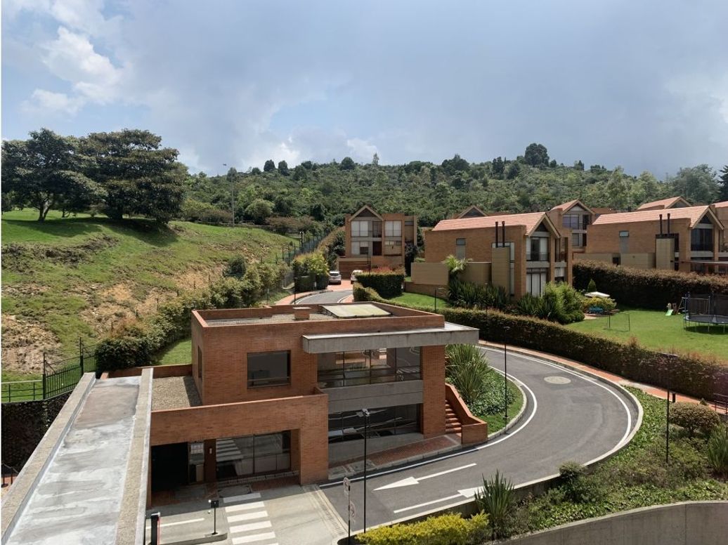 Apartamento de 4 alcobas en venta en Altos De La Colina, Bogotá, 170 m² · foto 9 de 20