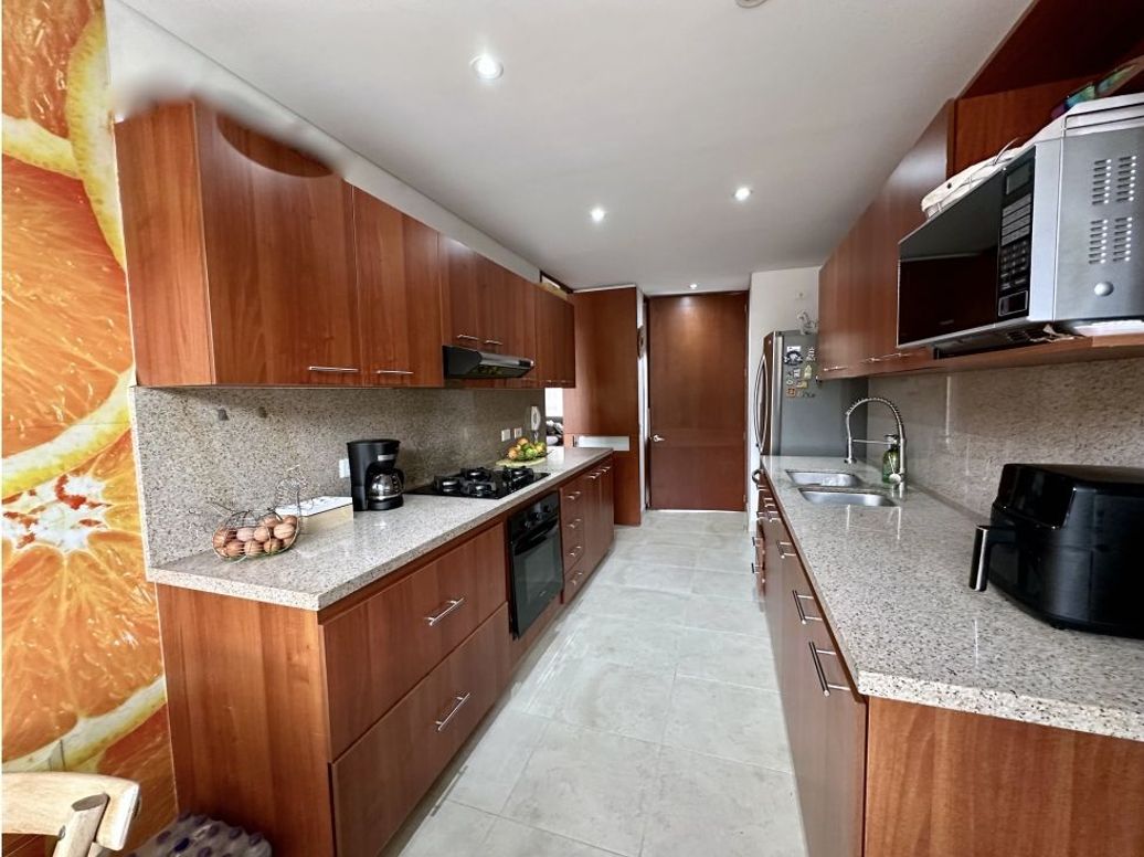 Apartamento de 4 alcobas en venta en Altos De La Colina, Bogotá, 170 m² · foto 10 de 20