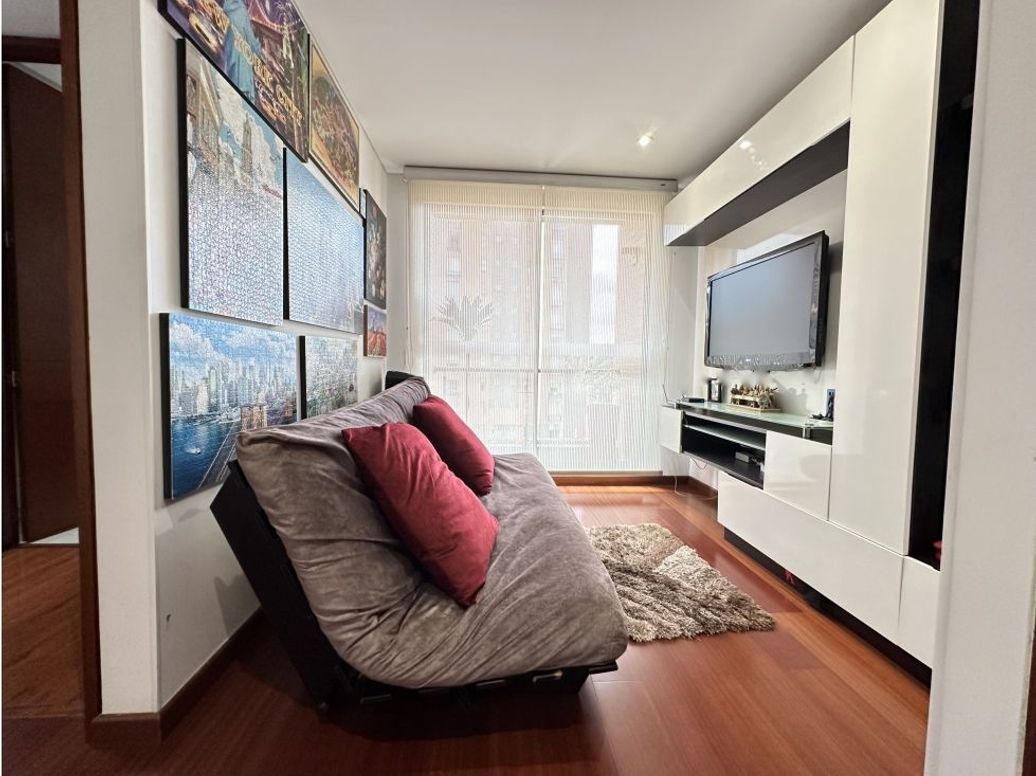 Apartamento de 4 alcobas en venta en Altos De La Colina, Bogotá, 170 m² · foto 2 de 20