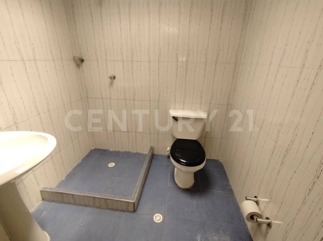 Casa de 10 alcobas en venta en Venecia, Bogotá, 320 m² · foto 16 de 20
