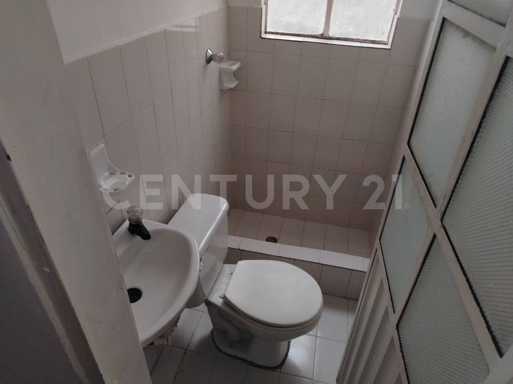 Casa de 10 alcobas en venta en Venecia, Bogotá, 320 m² · foto 13 de 20