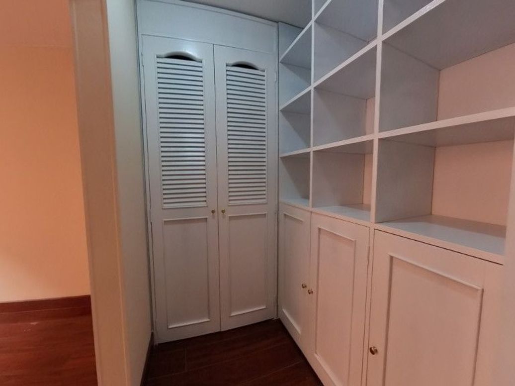 Apartamento de 1 alcoba en venta en Chicó Norte, Bogotá, 40 m² · foto 10 de 14