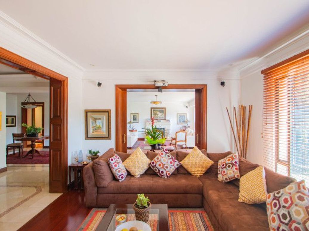 Apartamento de 3 alcobas en venta en Cerros De Santa Barbara, Bogotá, 305 m² · foto 10 de 20