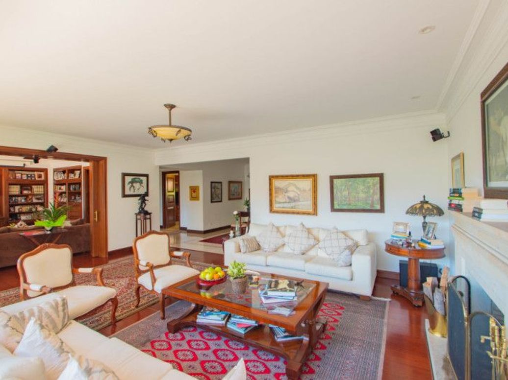 Apartamento de 3 alcobas en venta en Cerros De Santa Barbara, Bogotá, 305 m² · foto 13 de 20
