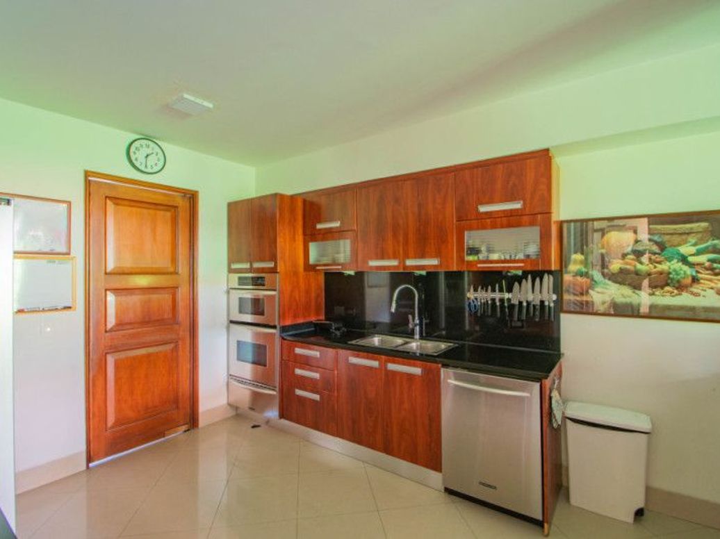 Apartamento de 3 alcobas en venta en Cerros De Santa Barbara, Bogotá, 305 m² · foto 19 de 20