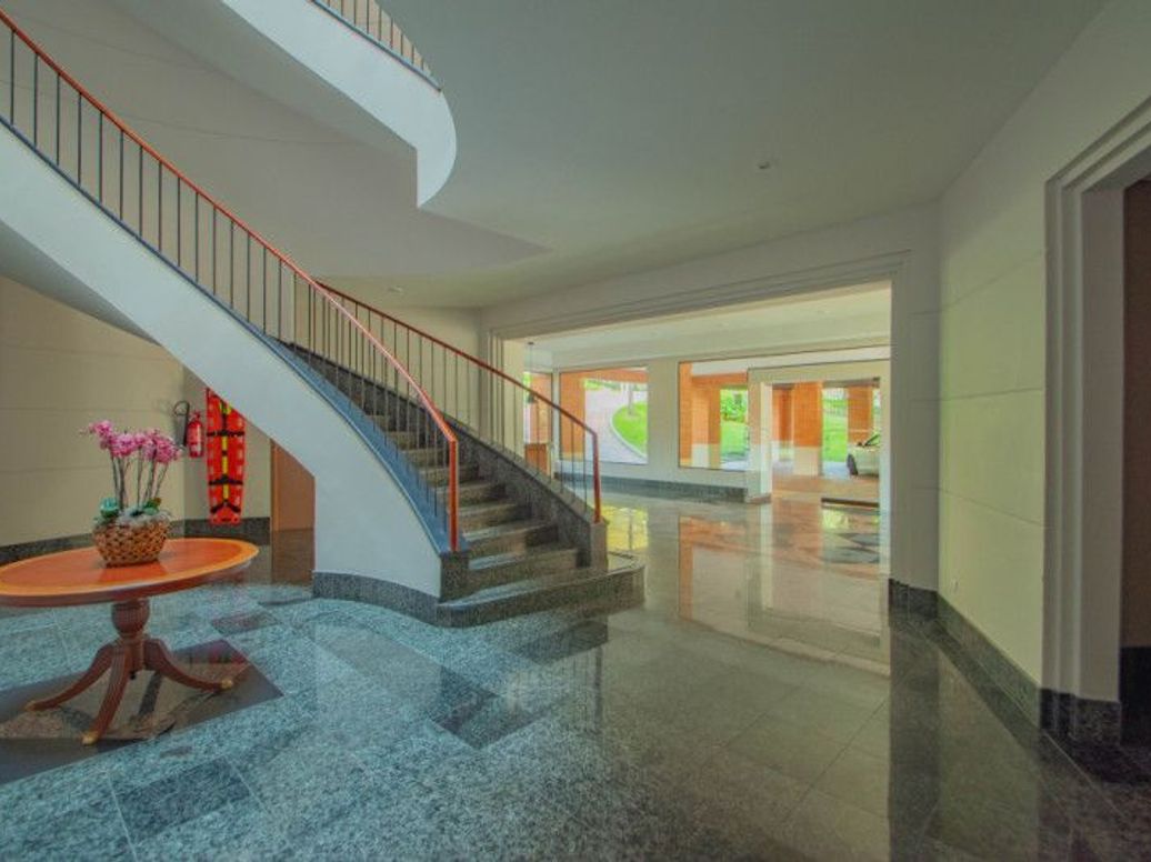 Apartamento de 3 alcobas en venta en Cerros De Santa Barbara, Bogotá, 305 m² · foto 4 de 20